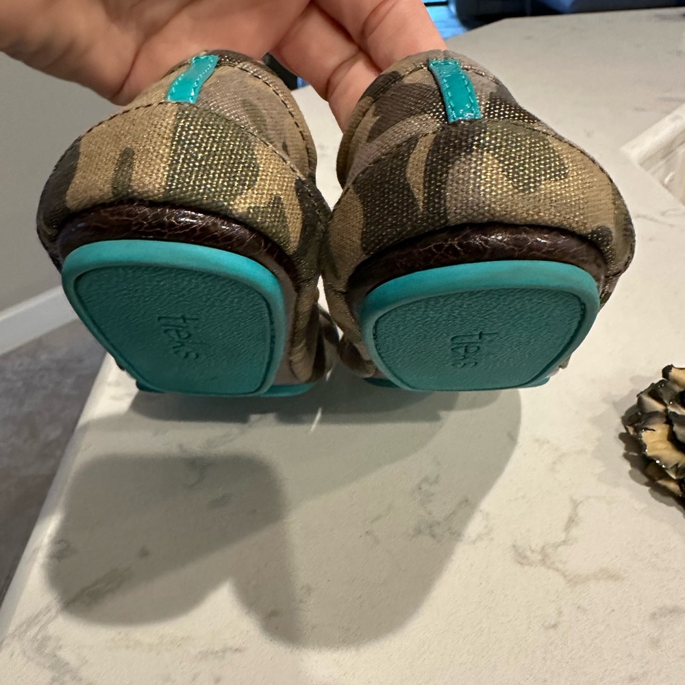Tieks Calouflage Flats - Picture 4 of 7
